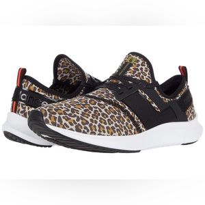 New Balance Women's NB Nergize Sport Leopard Print - Wide 8.5